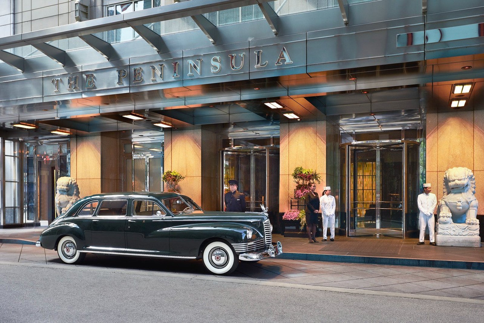 exterior peninsula chicago