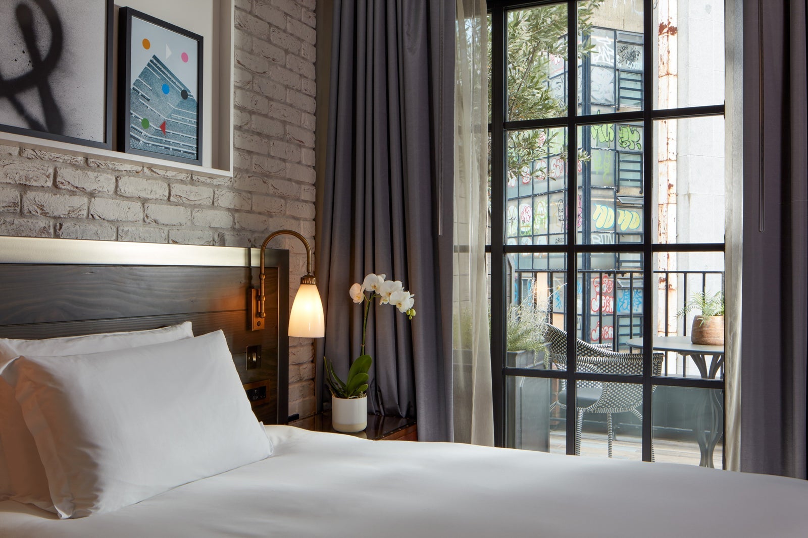 Mondrian Shoreditch London room