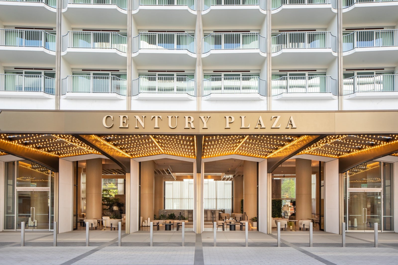 Fairmont Century Plaza exterior