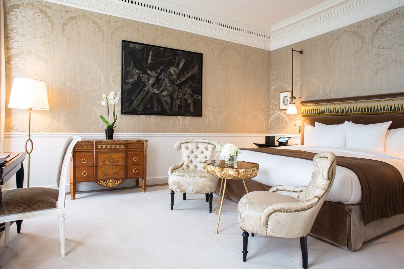 guest room and bed