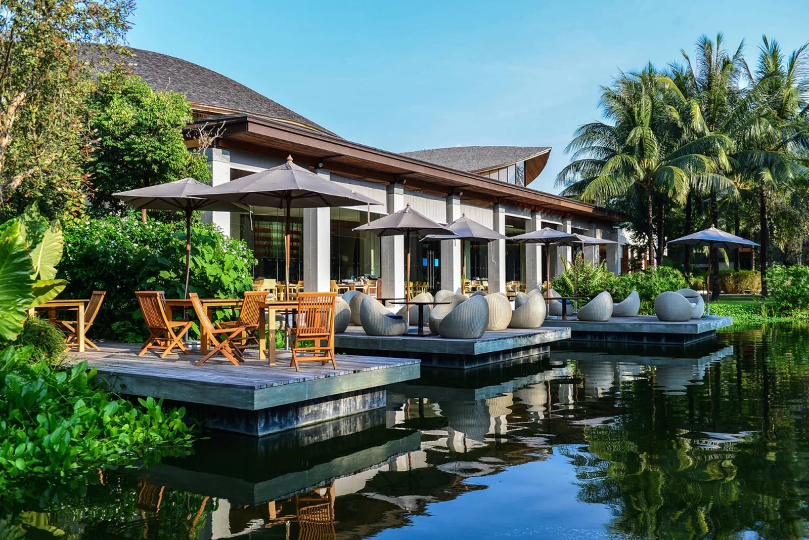 Renaissance Phuket Resort terrace