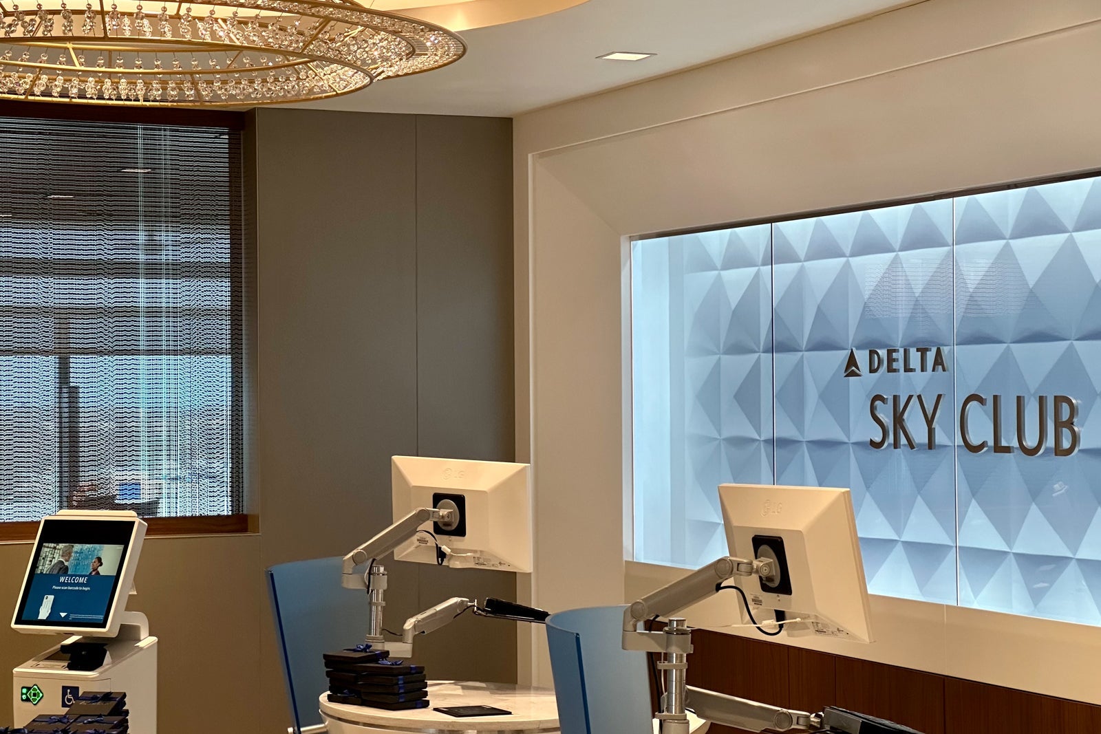 Delta Sky Club