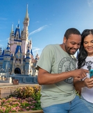 Disney Visa Card review: Simple rewards and Disney perks for frequent parkgoers