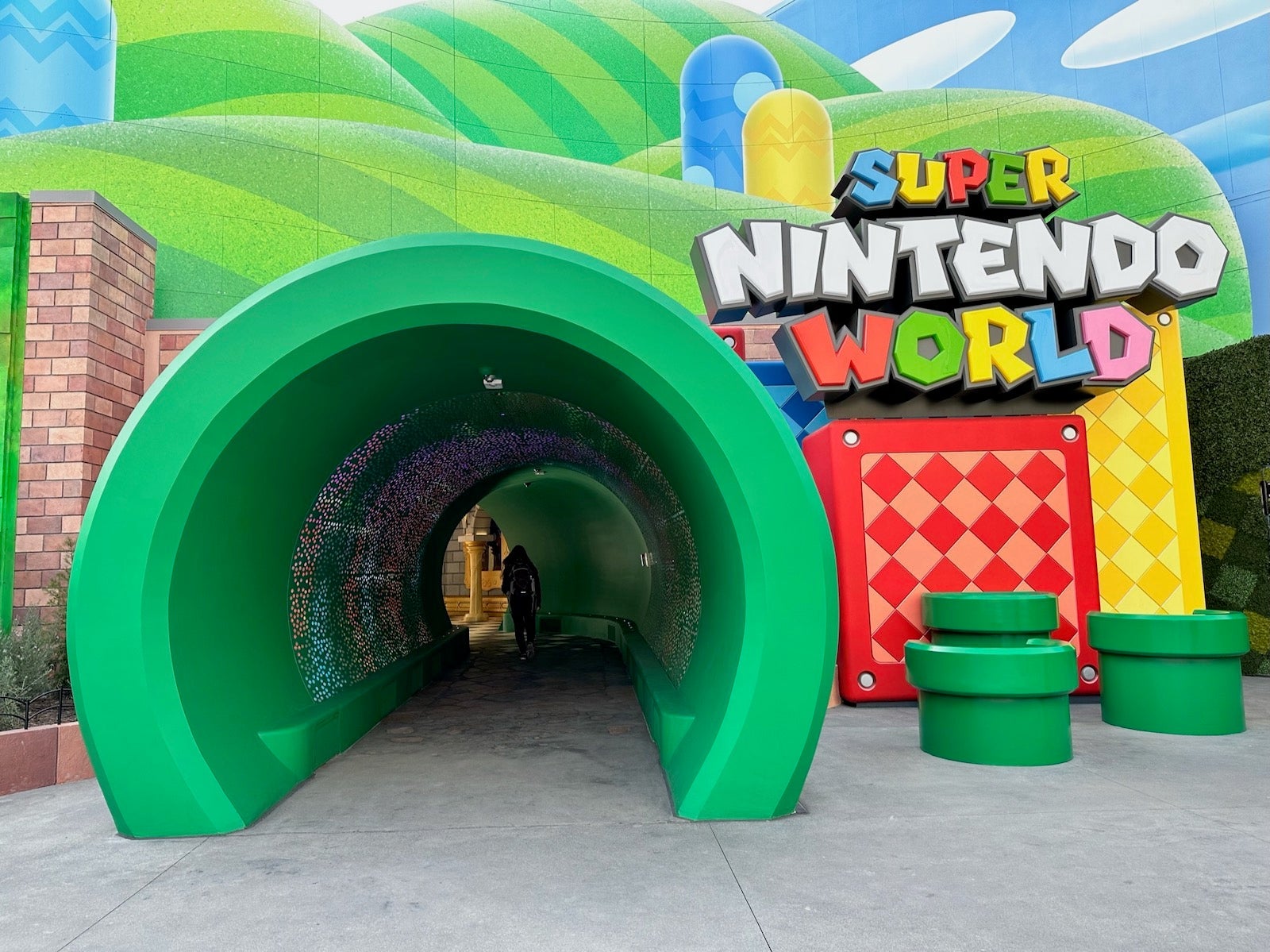 Tarah_Super_Nintendo_World_daily21723