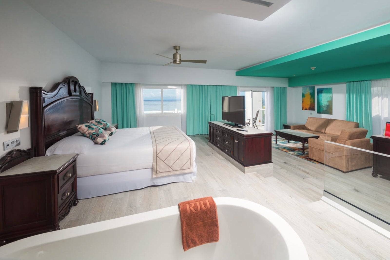 A suite at the Hotel Riu Montego Bay in Jamaica
