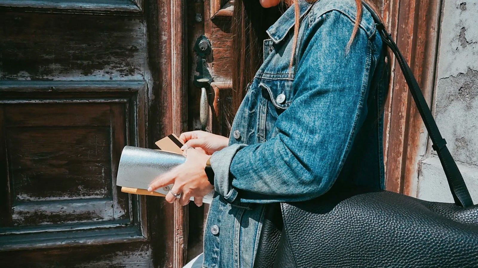 Generic-Credit-Card-Wallet_Montreal-August-2019_ISABELLE RAPHAELg