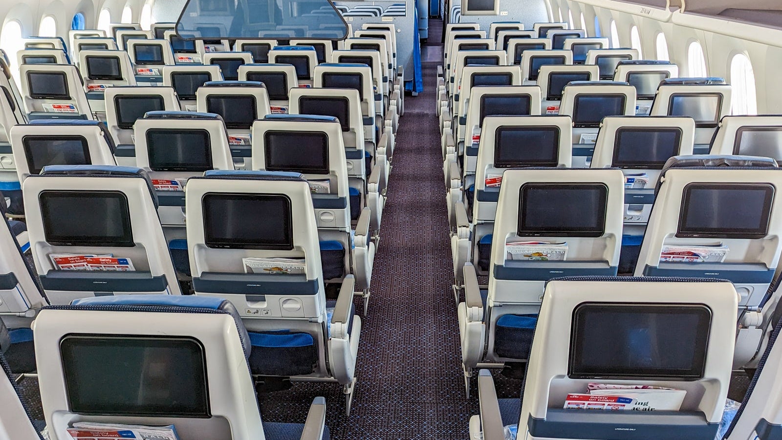 KLM Premium Comfort Amsterdam to Chicago