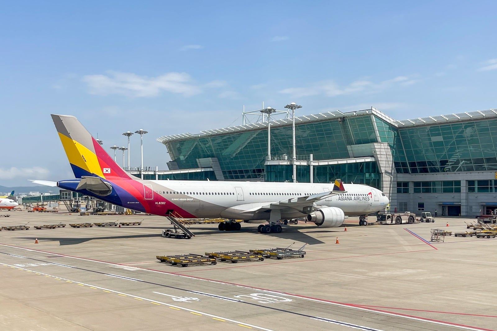 Asiana Airlines Airbus A330