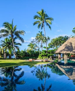 10 truly special luxury hotels and resorts you can book with points