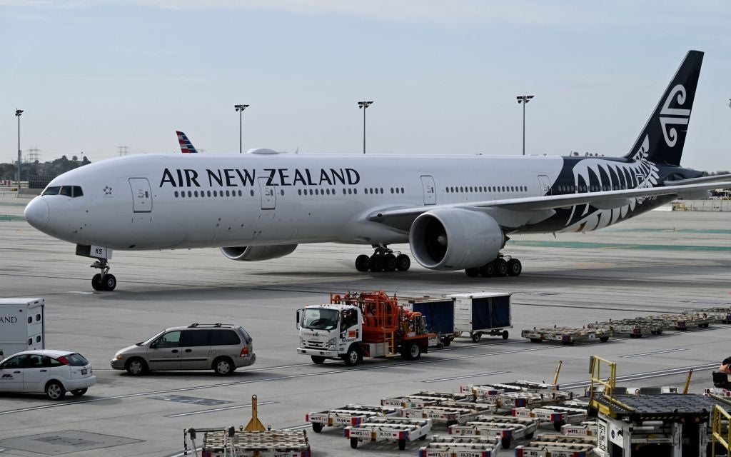 Air New Zealand airlines plane