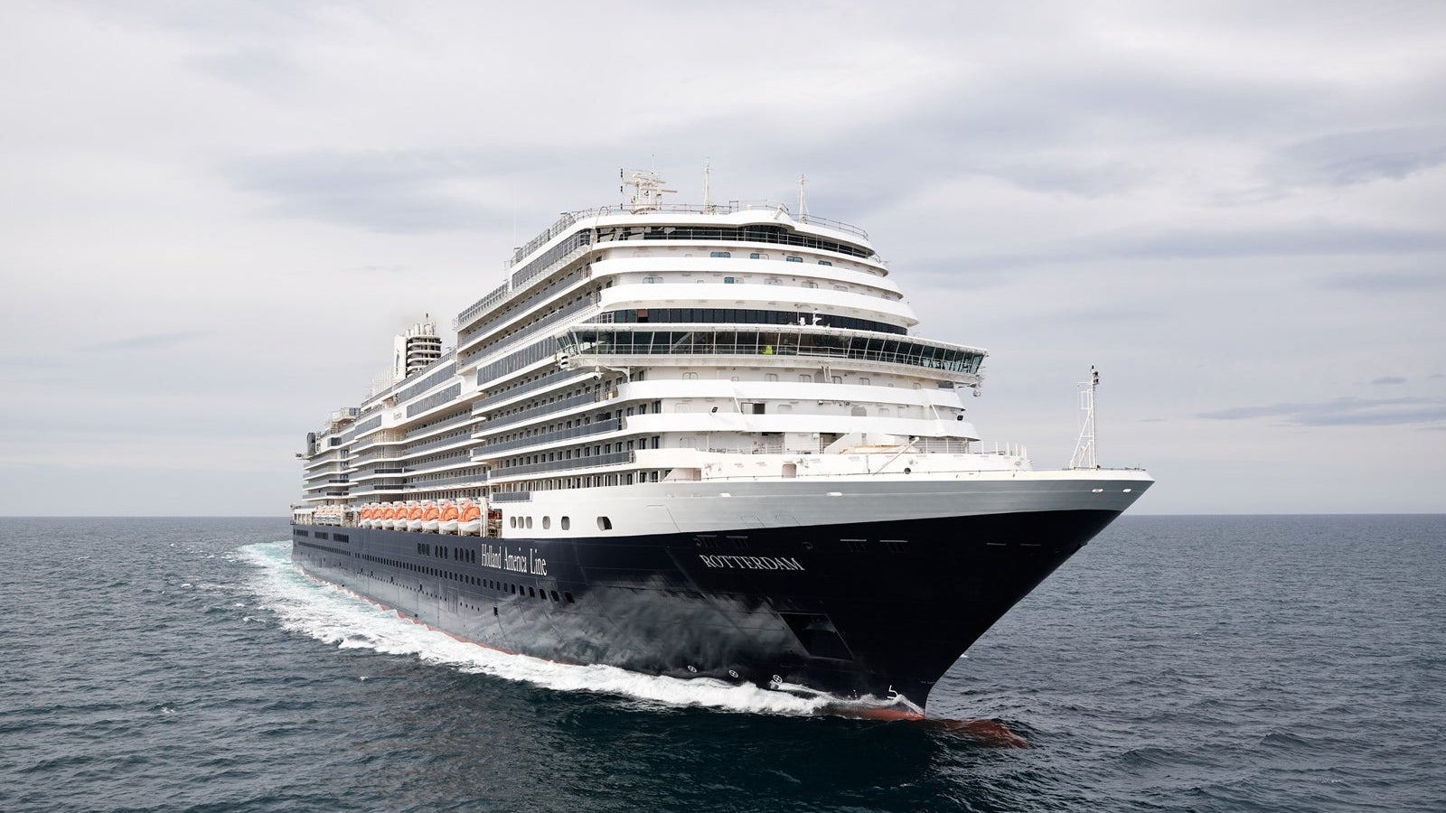 FIIPPO VINARDI/HOLLAND AMERICA LINE/FACEBOOK