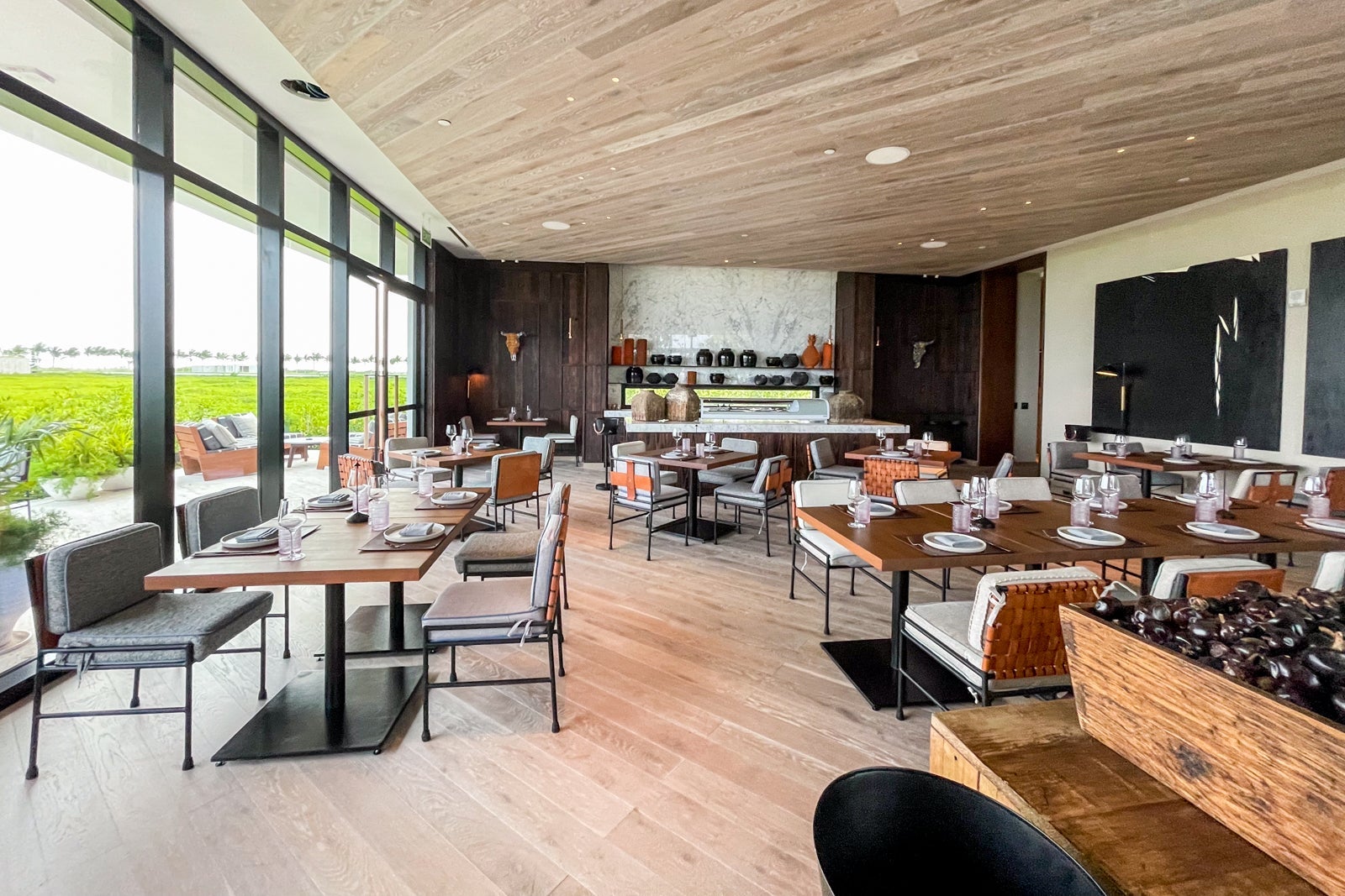 Toro indoor dining room. St. Regis Kanai Resort, Riviera Maya