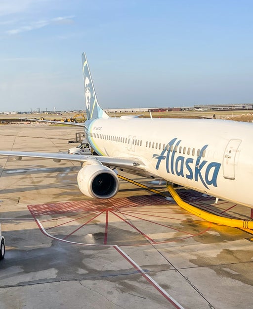 Alaska Airlines Boeing 737-800 at gate