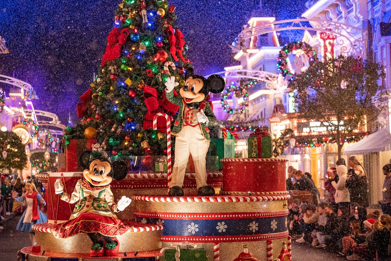 Walt Disney World Resort Celebrates Halfway to the Holidays With New Offerings and Returning Favorites