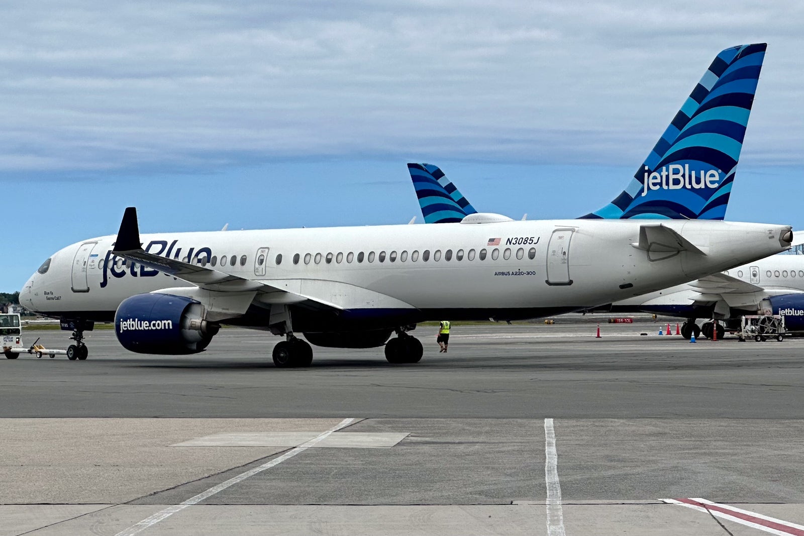 JetBlue Airbus A220-300