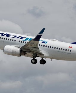 WestJet resumes flights as flight attendant strike ends
