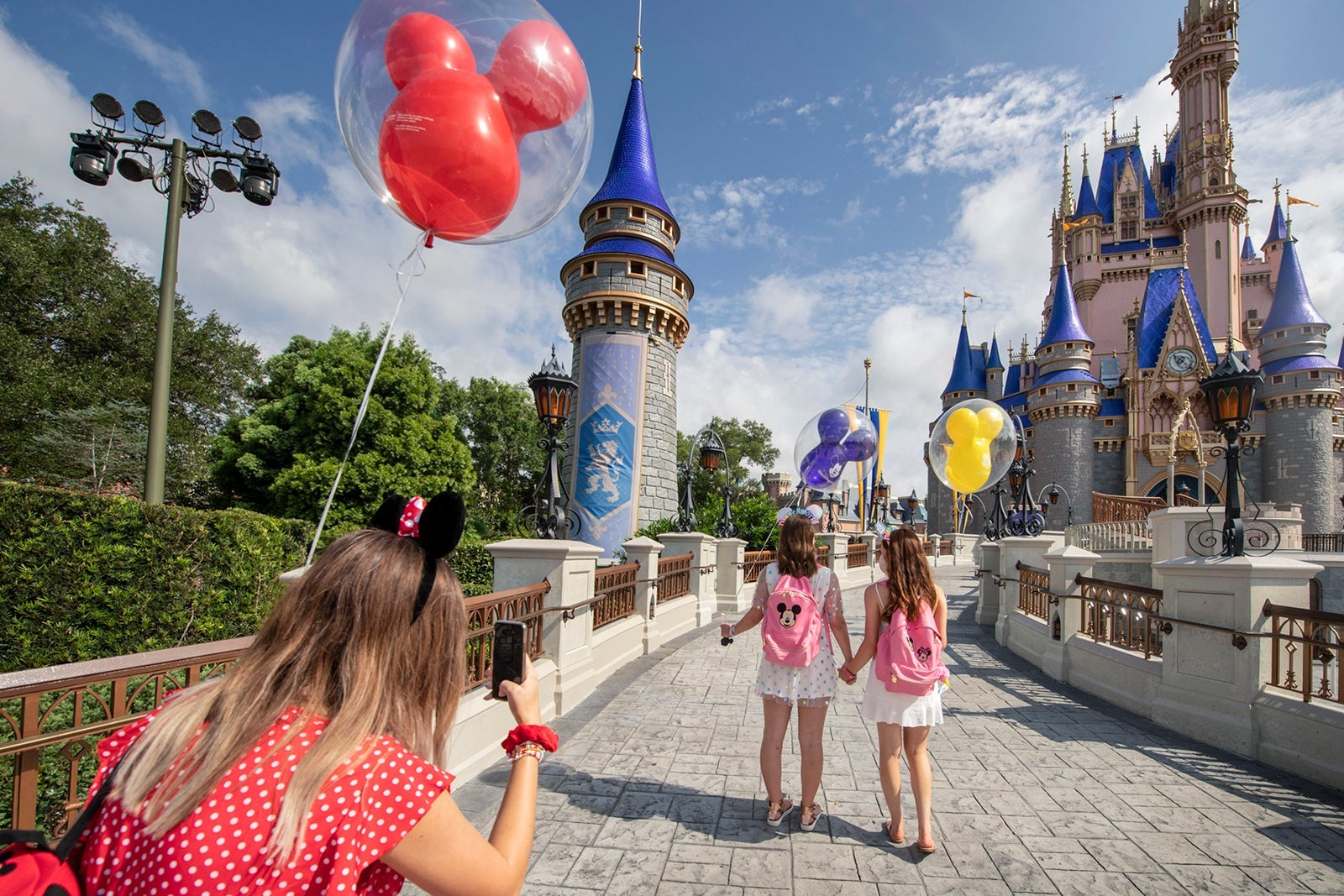 Disney Premier Visa Card review: Good for Disney superfans