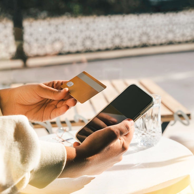 Who should (and who shouldn’t) get the Amex Gold?