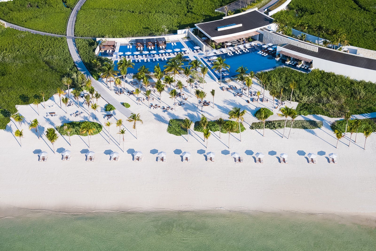 St. Regis Kanai beach