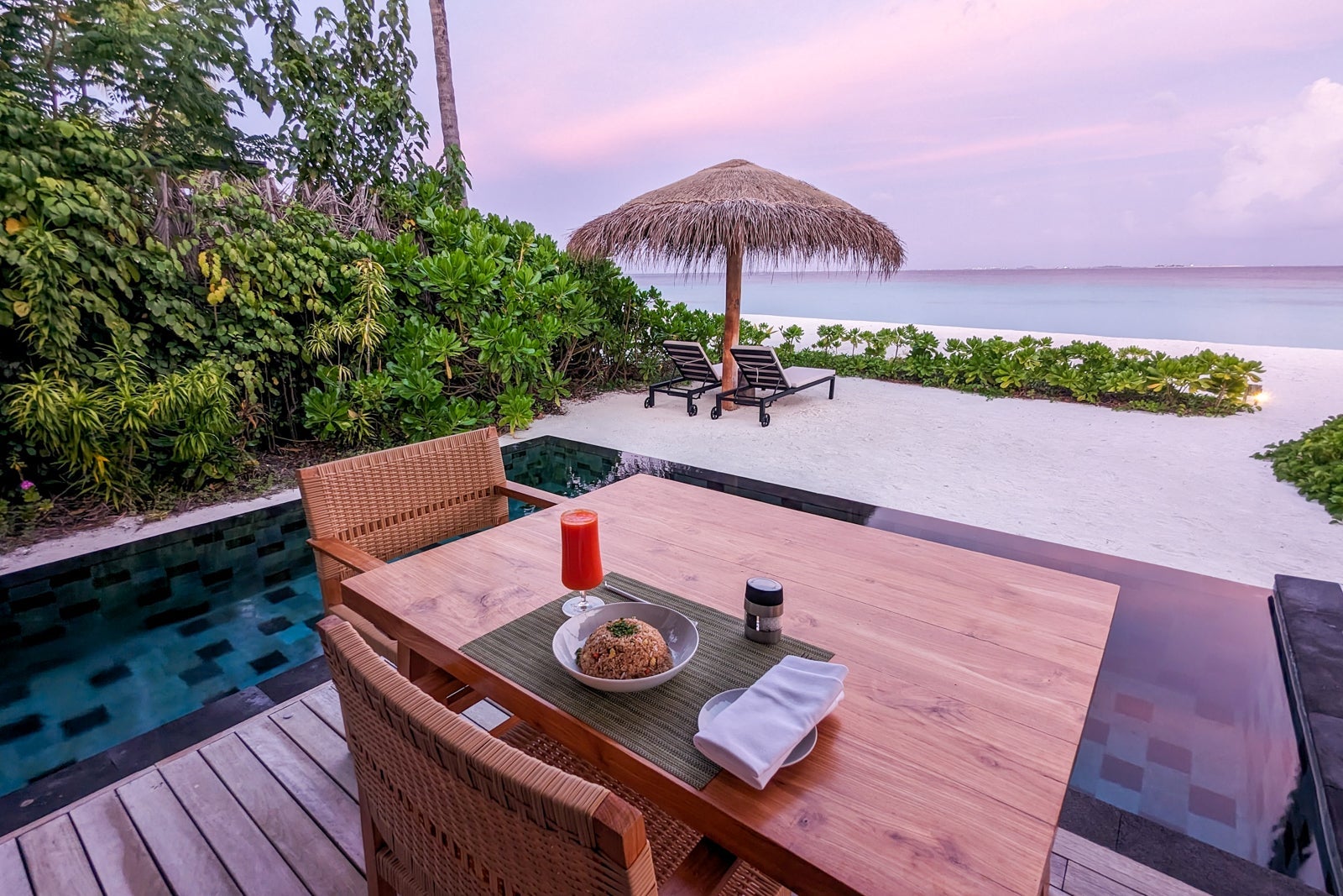 Hilton Maldives Amingiri in villa dining