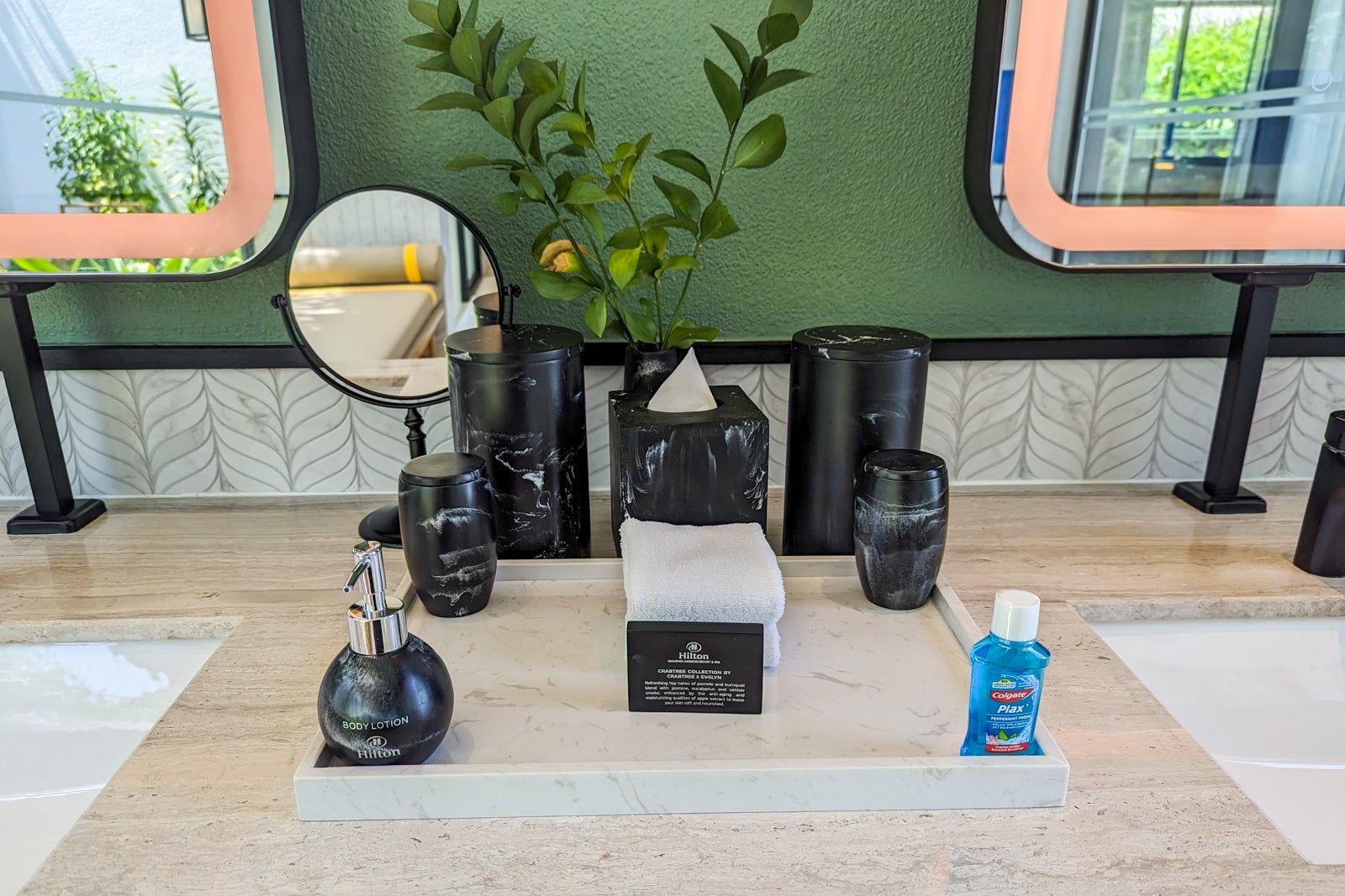 Hilton Maldives Amingiri bathroom