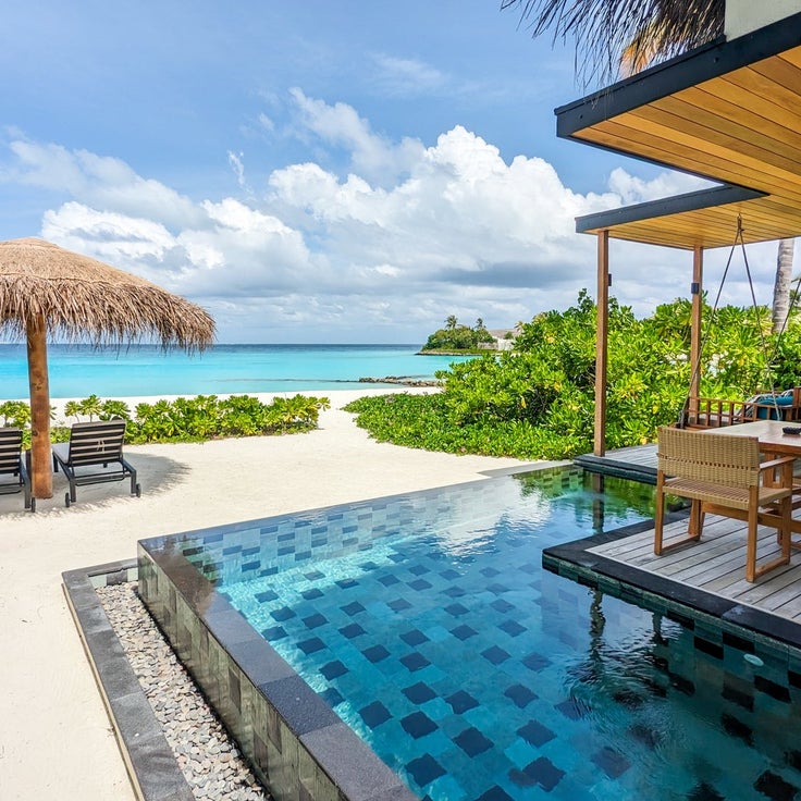 How to use the up to $400 Hilton Aspire resort credit each year