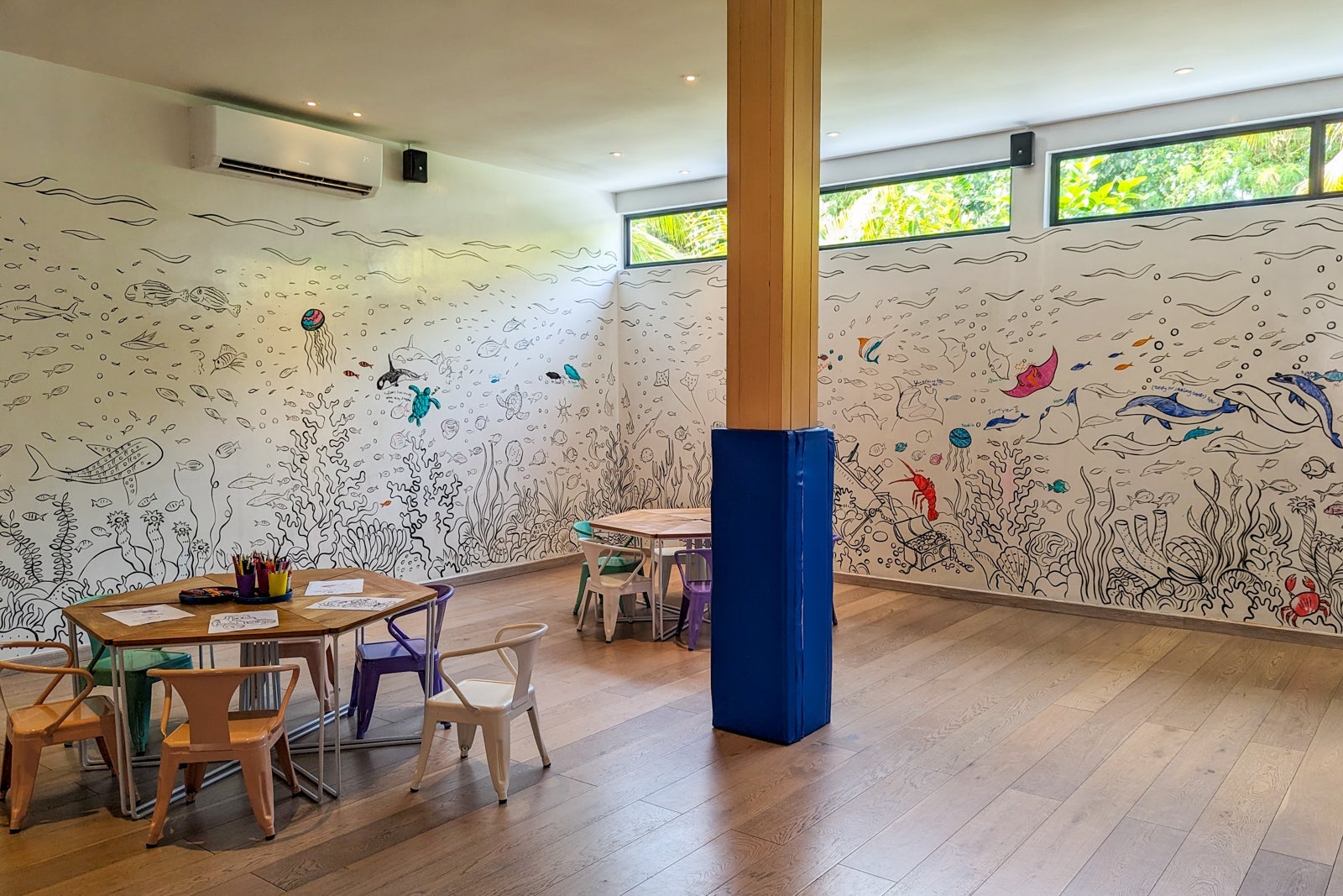 Hilton Maldives Amingiri kid's club