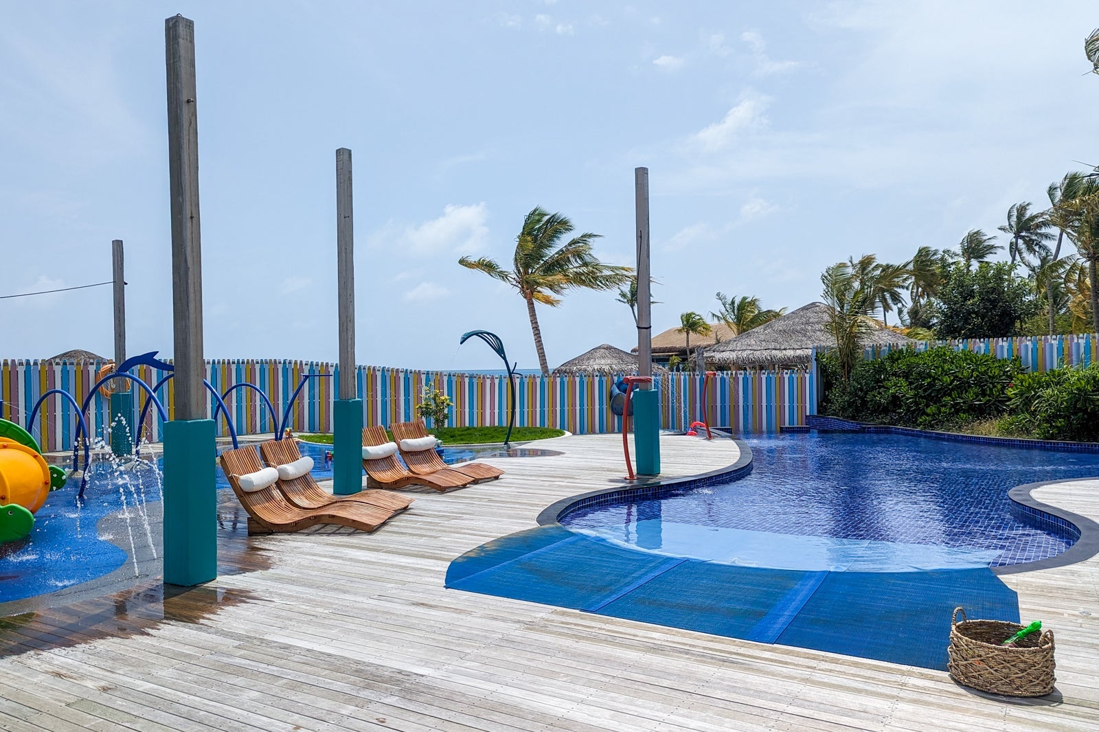 Hilton Maldives Amingiri kid's club