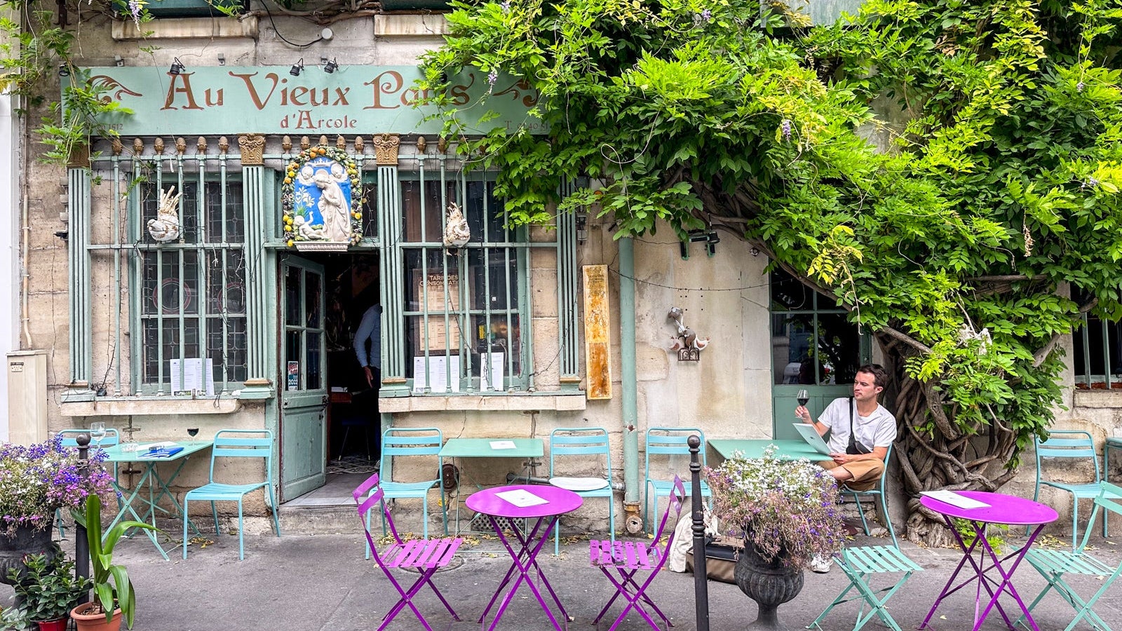 Instagram Paris