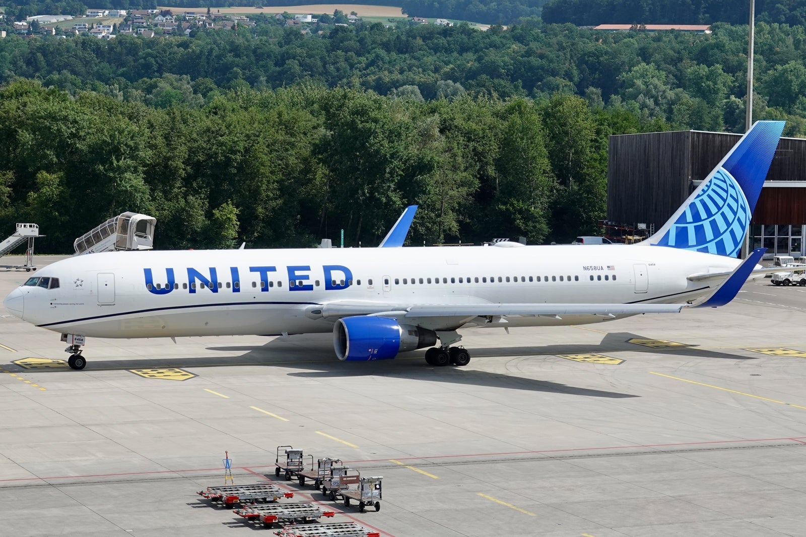 United Airlines Boeing 767-300ER Zurich