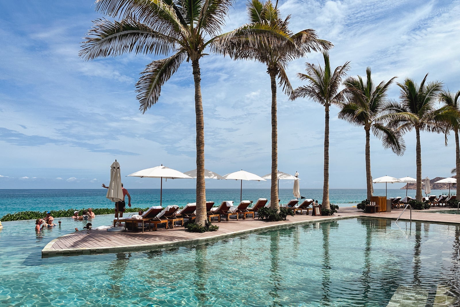 UNLOCK Hotel Perks: Your Ultimate Guide to FREE Stays & VIP Status!