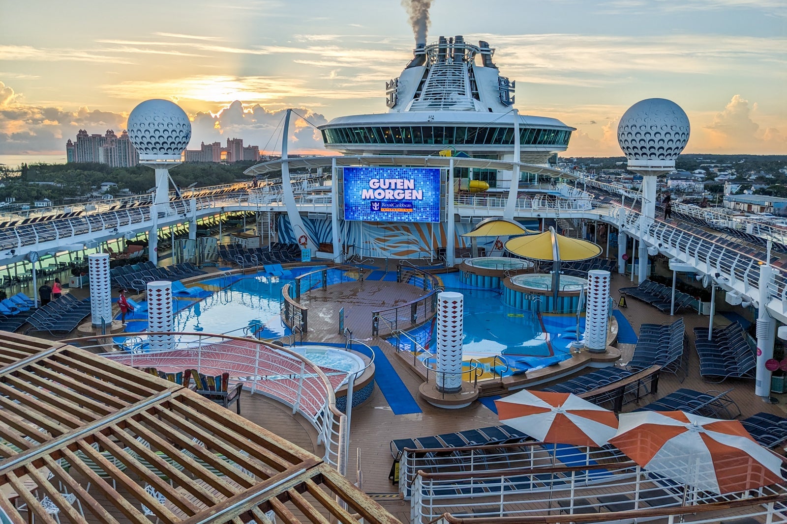 Pool deck on Independence of the Seas cruise ship