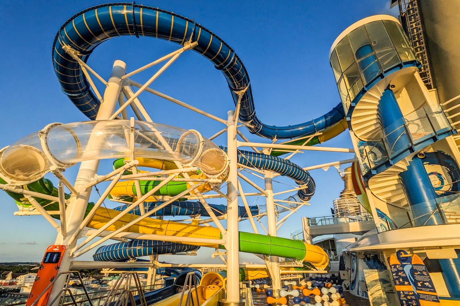 Waterslides on Independence of the Seas.