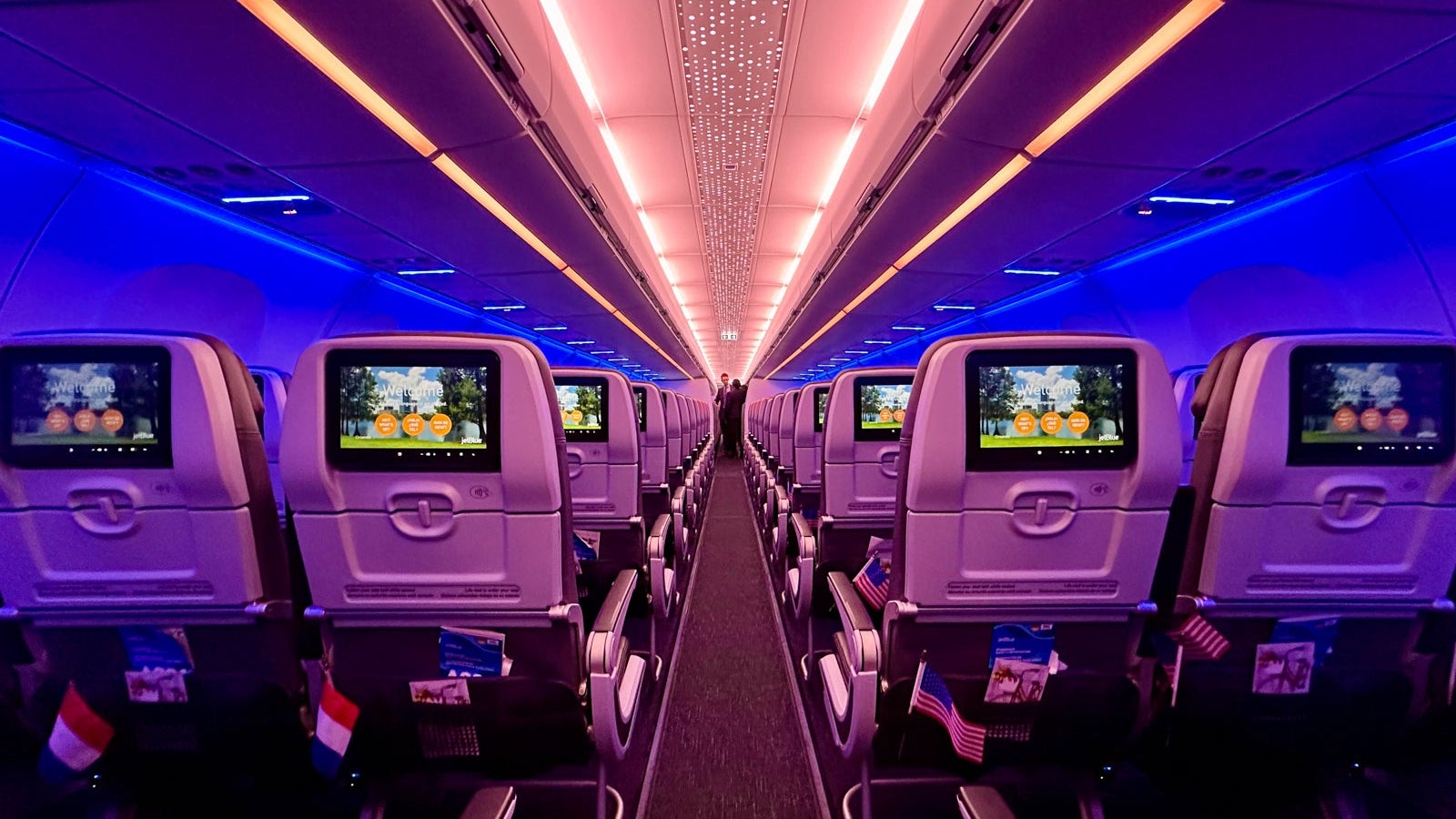 JetBlue Airways New York Amsterdam Airbus A321LR Mint Core