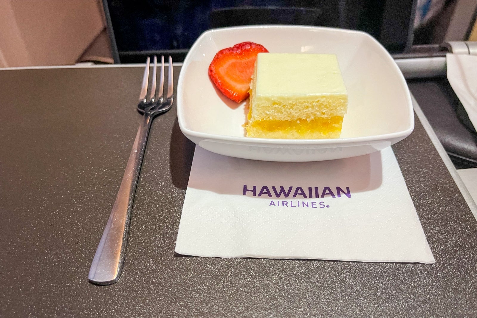 Hawaiian Airlines first class dessert