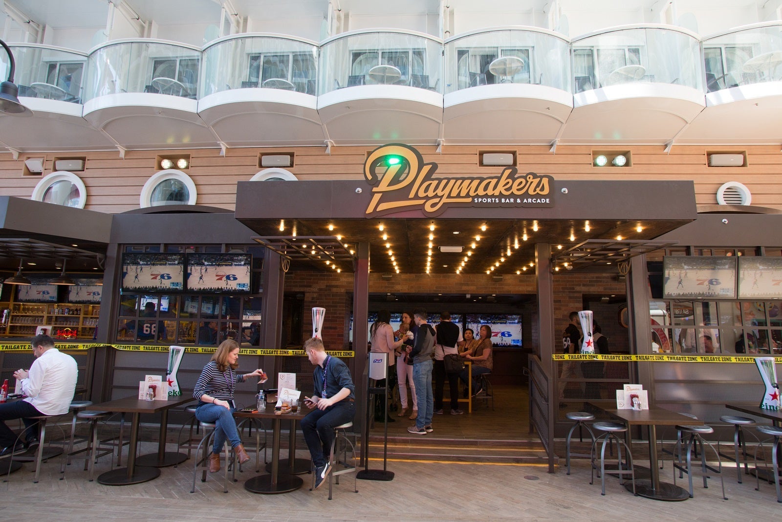 Playmakers sports bar and arcade