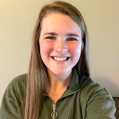 Emma Keller Bio picture