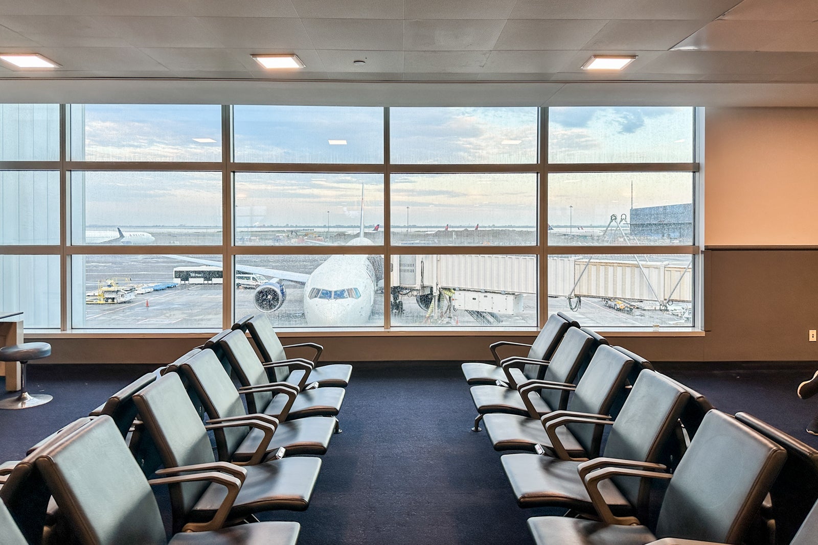 terminal seating