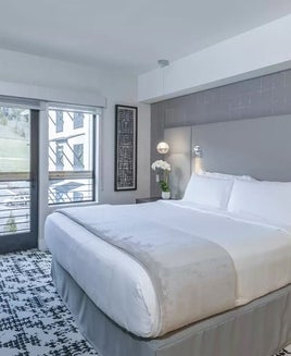 Cambria Hotel Copper