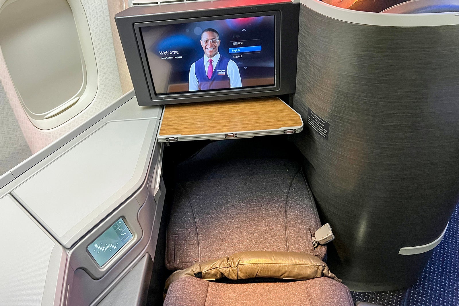 Business-class cabin seats