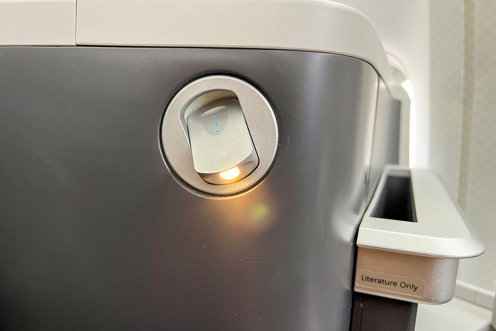 Business-class cabin seats