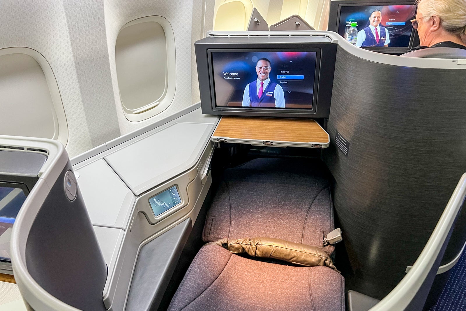 Business-class cabin seats