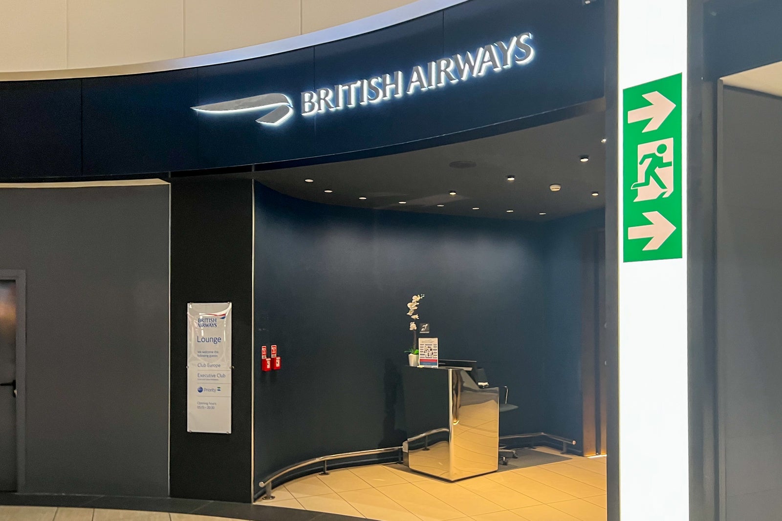 British Airways lounge in Rome airport