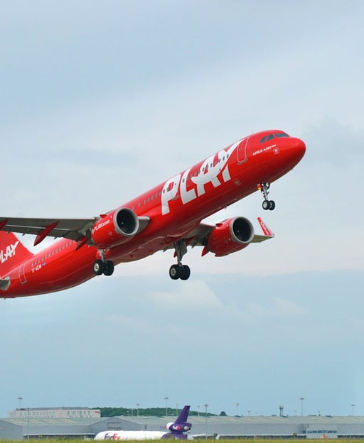 Play Airlines plane taking off