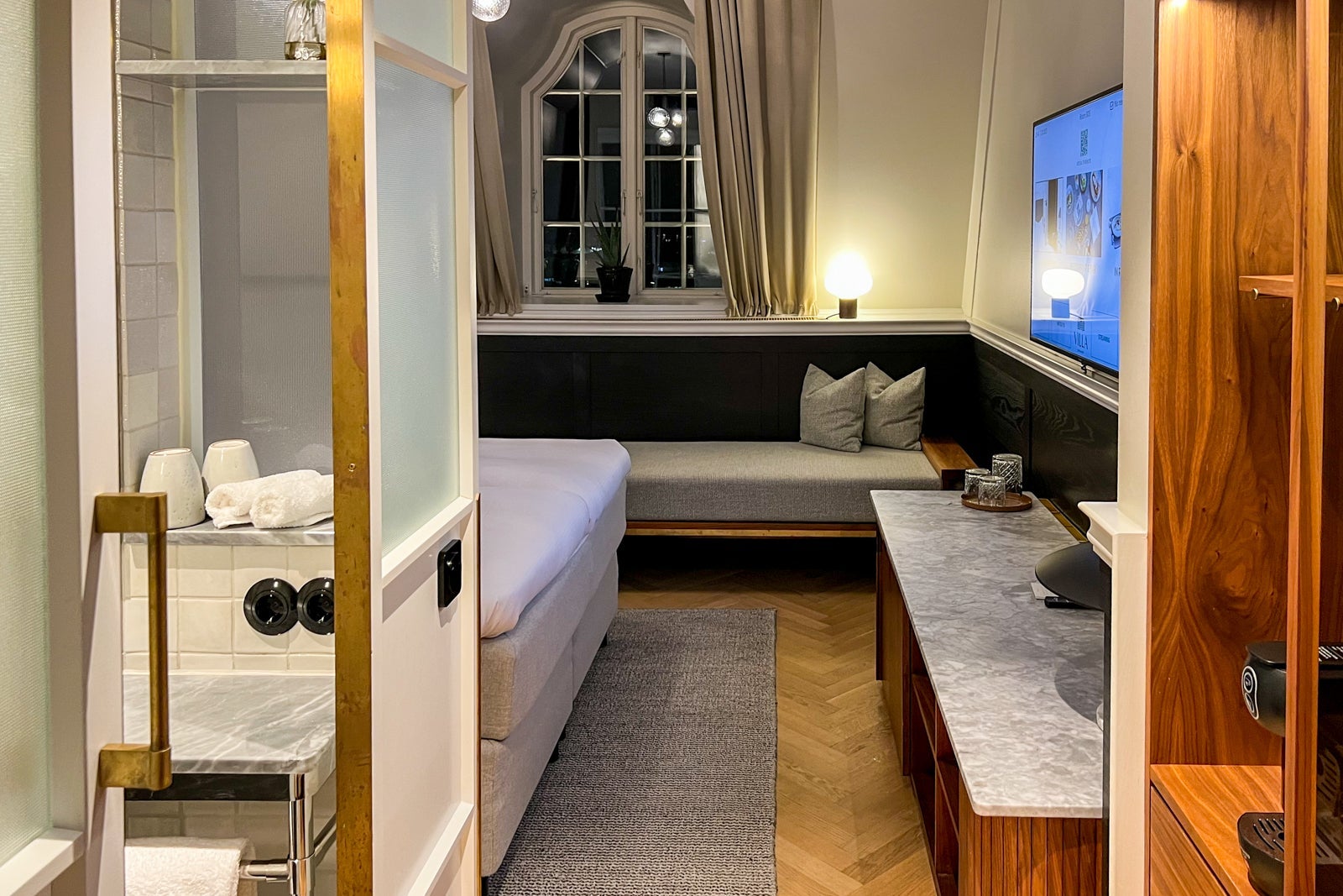 guest room