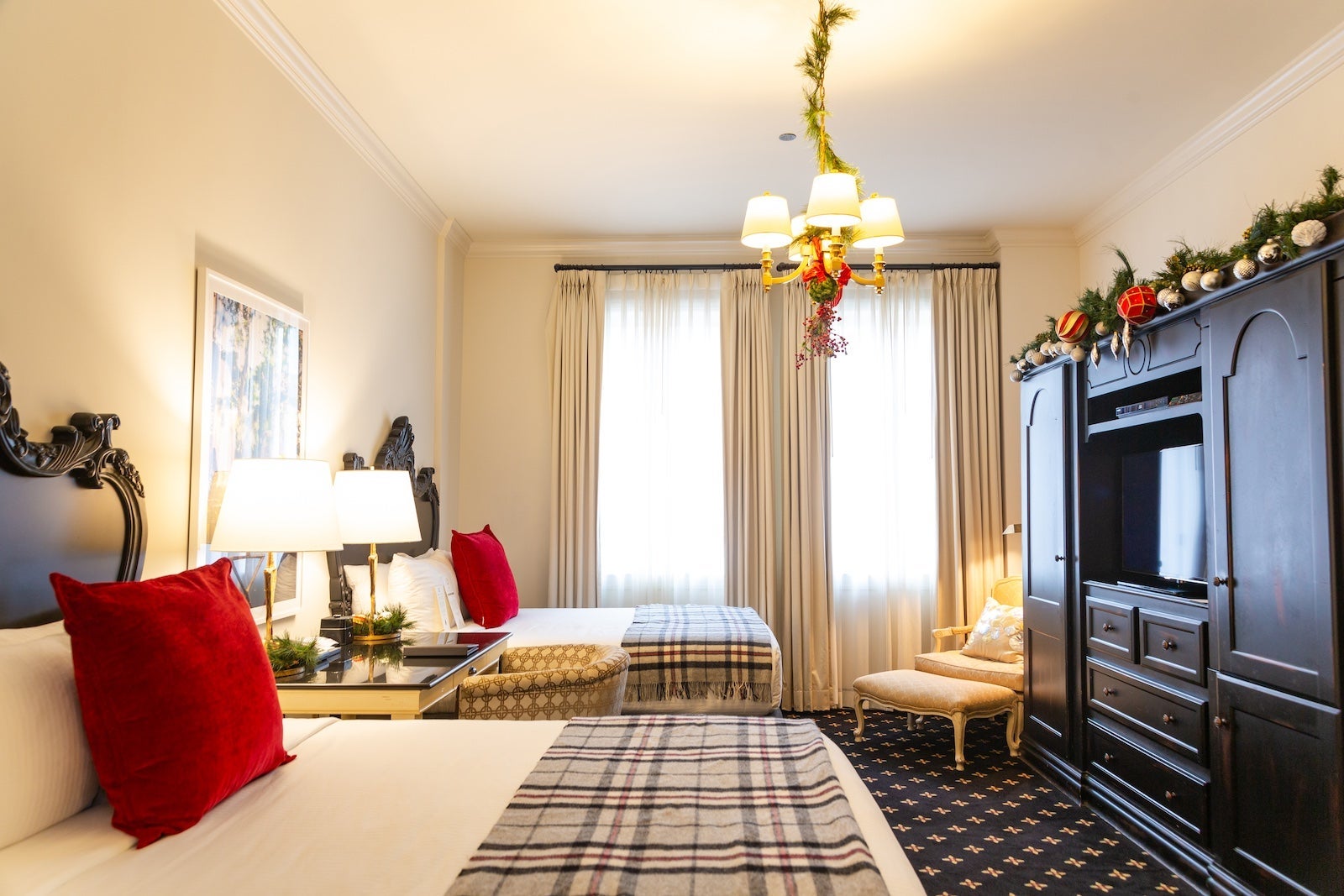 French Quarter Inn Sleigh Bell Suite