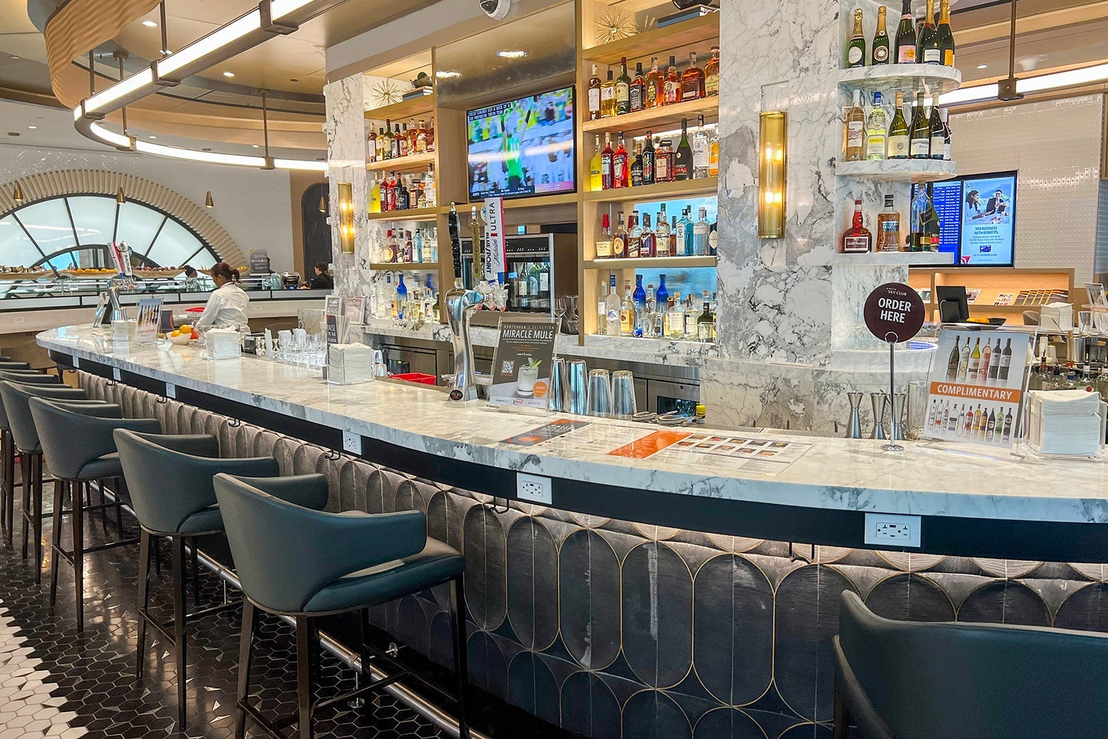 New Delta lounge at JFK. CLINT HENDERSON/THE POINTS GUY