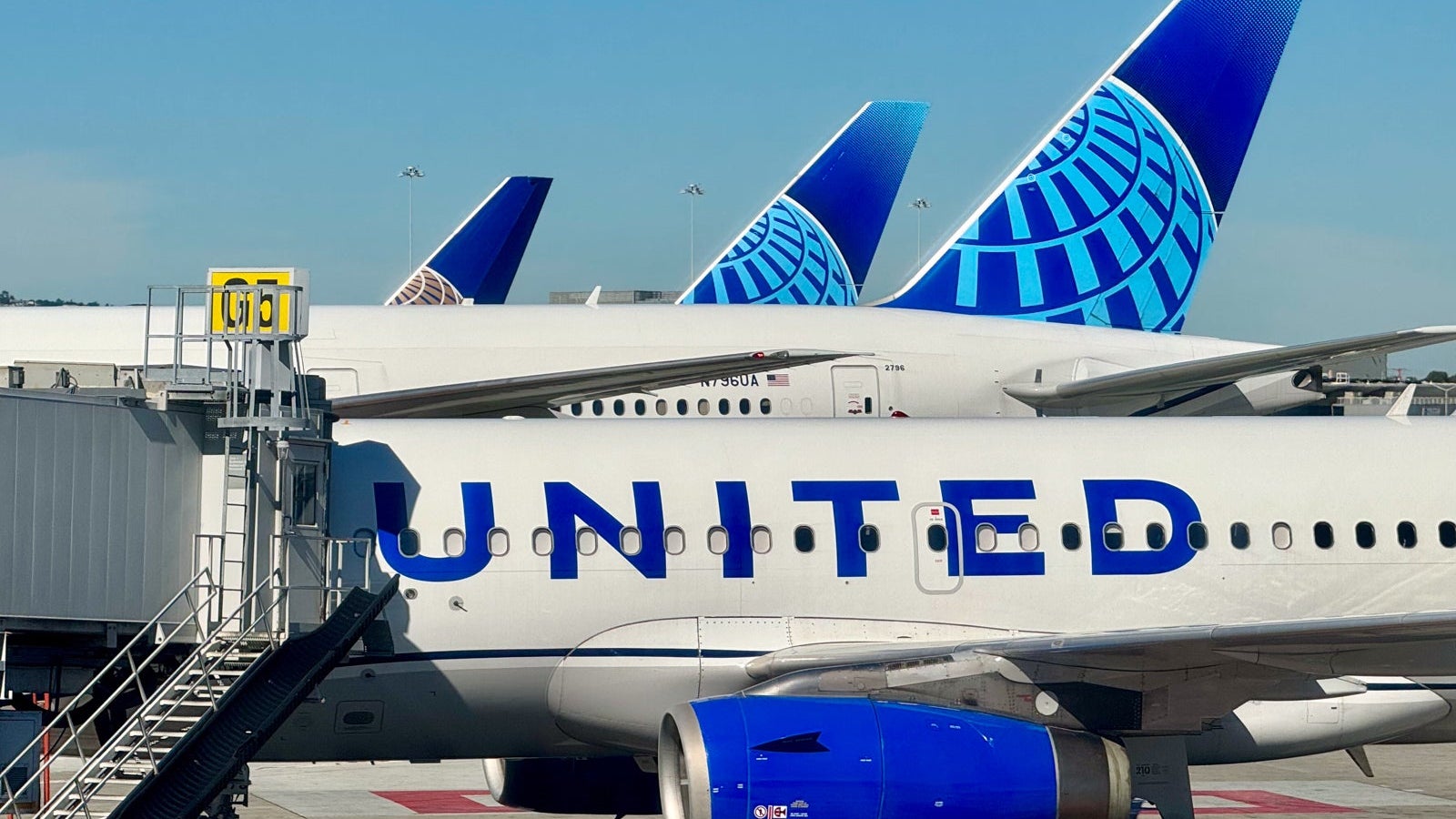 United Planes Boeing Airbus SFO Airport San Francisco