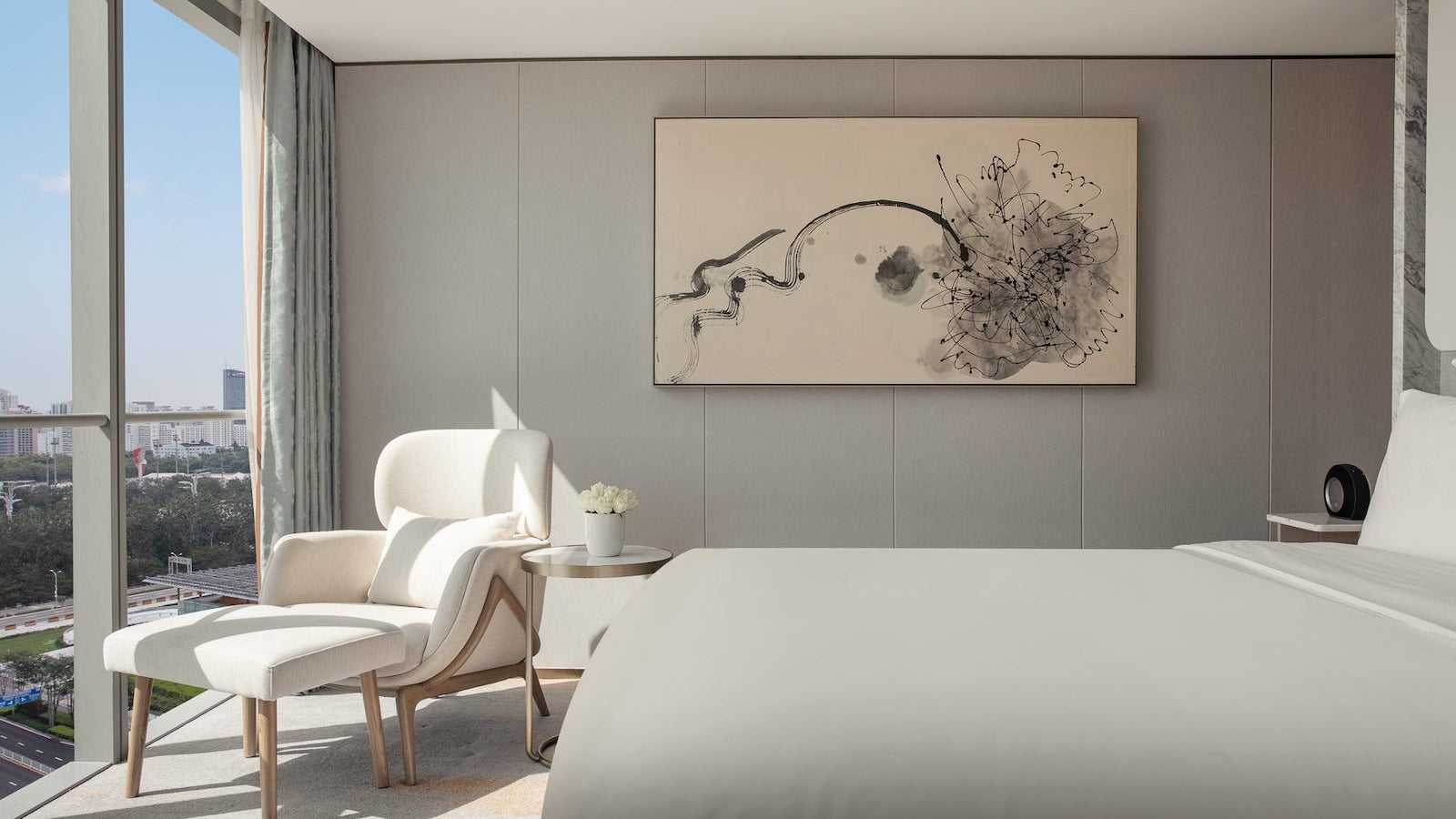 ihg-unveils-a-distinctive-global-brand-evolution-img8