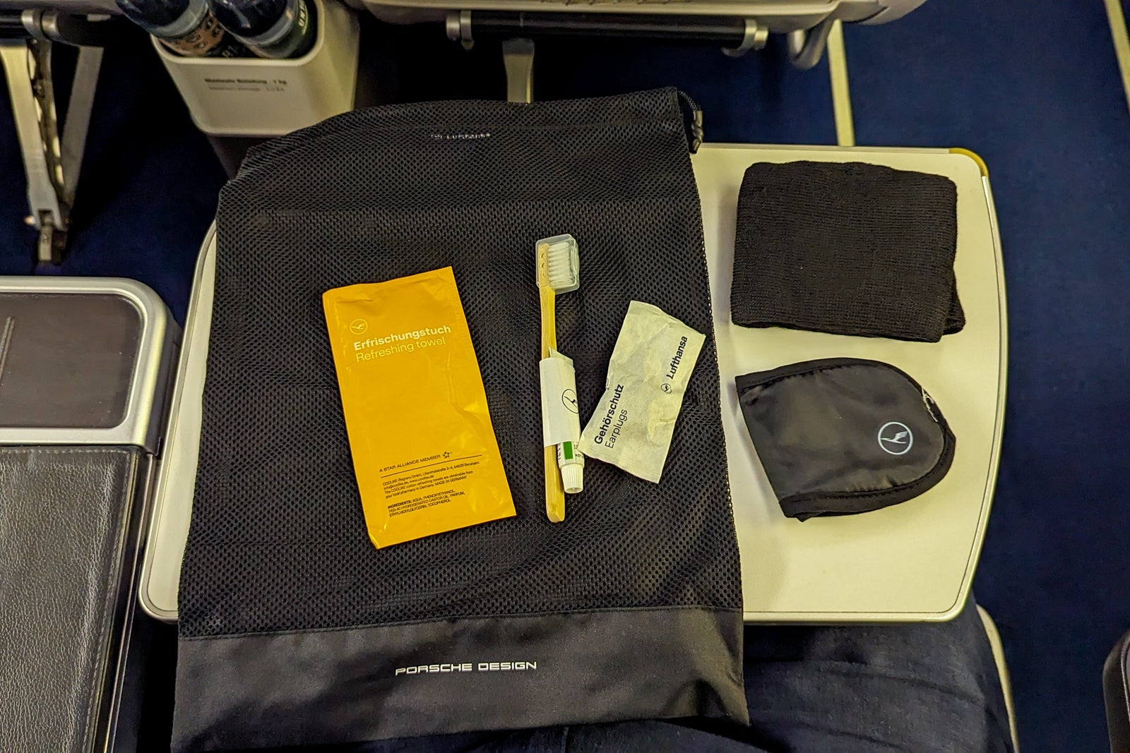 amenity kit on lufthansa